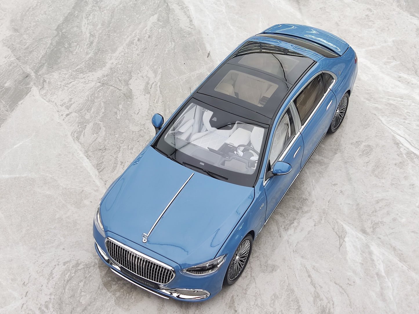 Almost Real 1/18 Mercedes-Benz Maybach S-Class Vintage Blue 820135