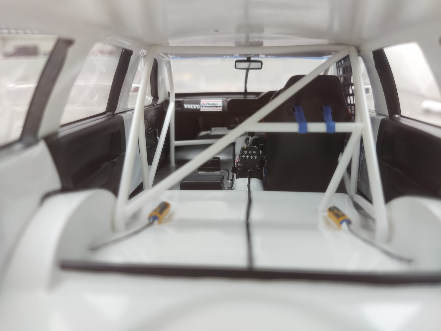 OTTO 1/18 Volvo 850 ESTATE BTCC JAN LAMMERS 1994, Blue and White Livery OT482