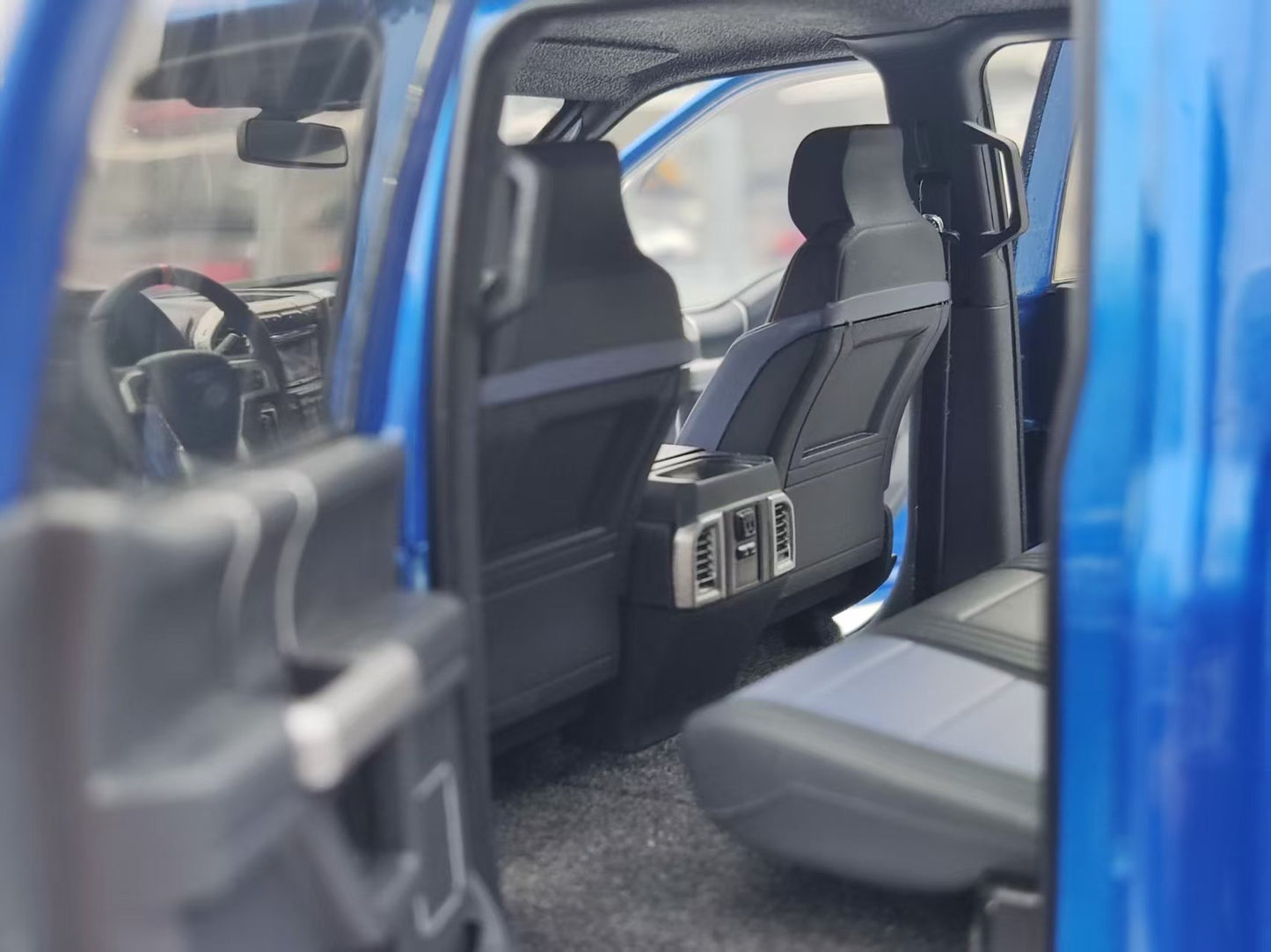 AUTO Art 1/18 Ford F-150 RAPTOR SUPERCREW 2019 Blue 72949