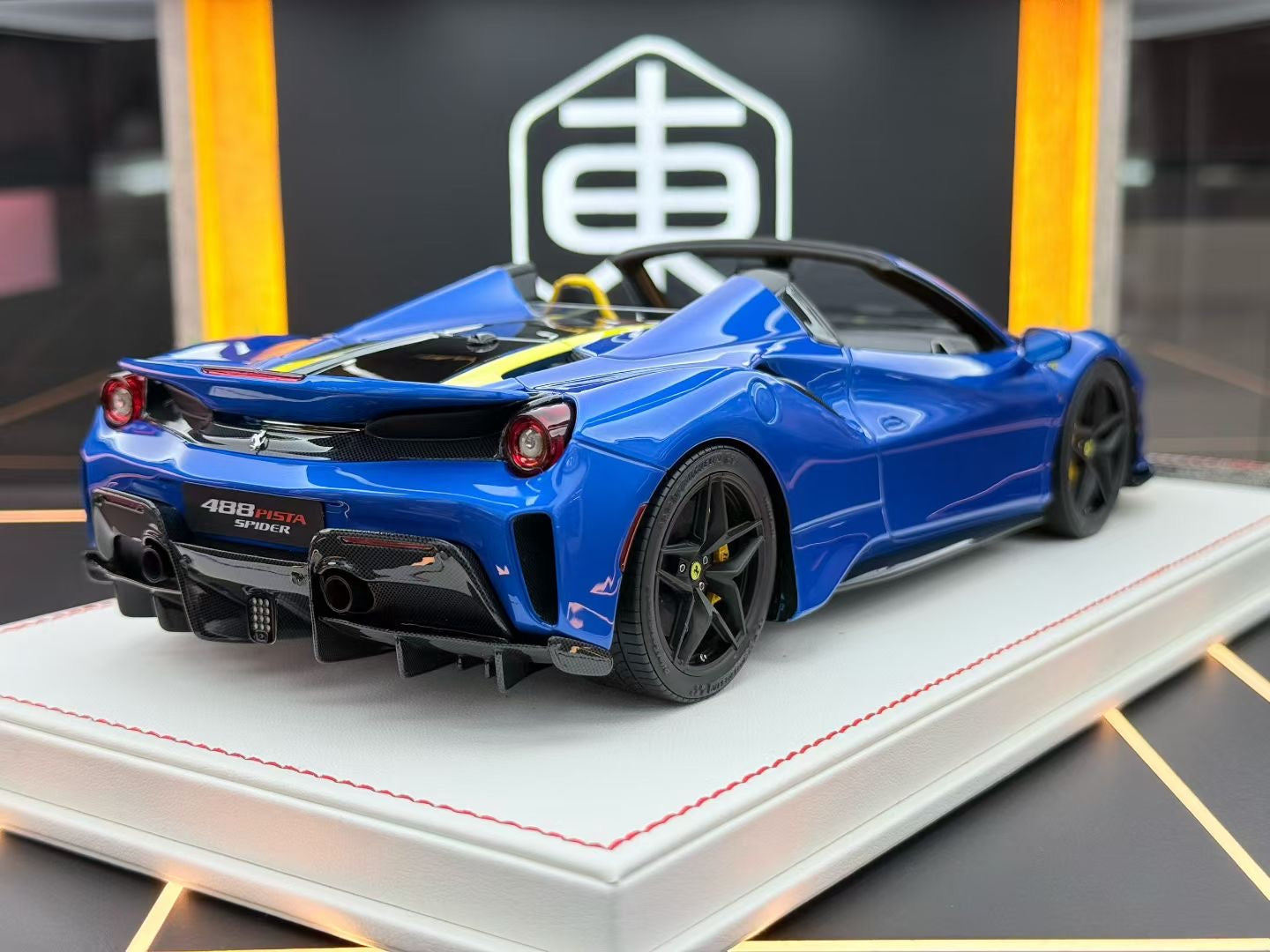 DM 1/18 Ferrari 488Pista 13/25 DDJ001