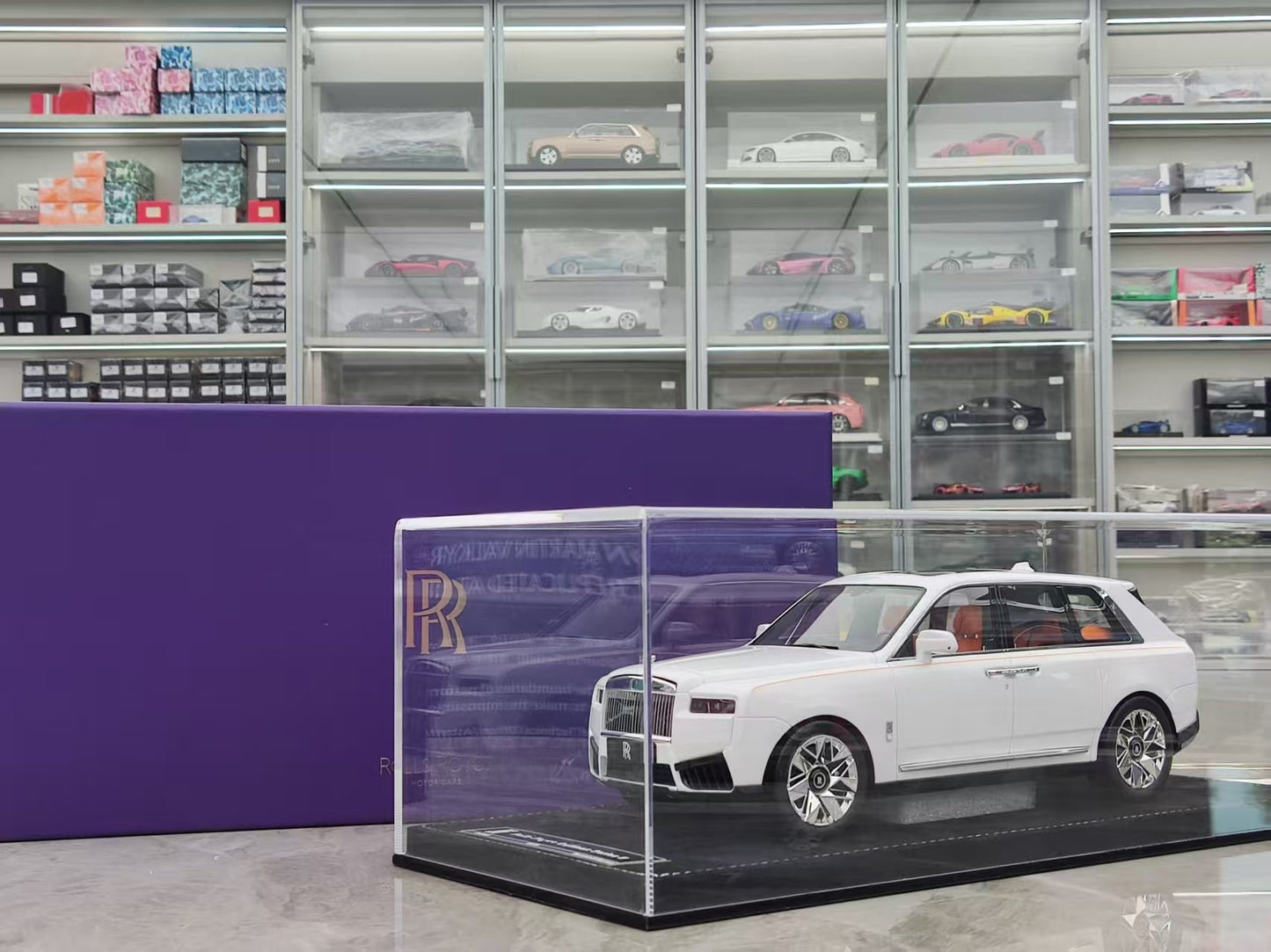 HH Model 1/18 Rolls-Royce Cullinan Series II Pearl White HH540