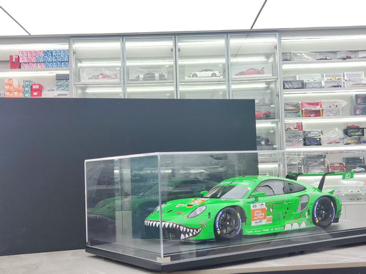 SPARK 1/8 Porsche 911 RSR 19 No.56 PROJECT 1-AO Le Mans 24H 2023 Green Dinosaur Livery 08G046
