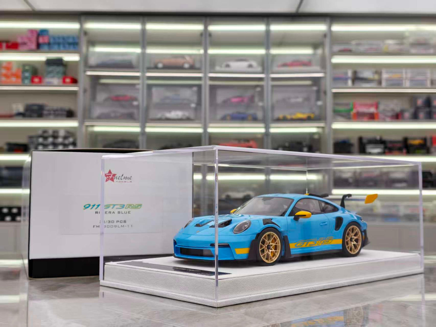 FuelMe 1/18 Porsche 992 GT3RS River Blue FM18009LM-11