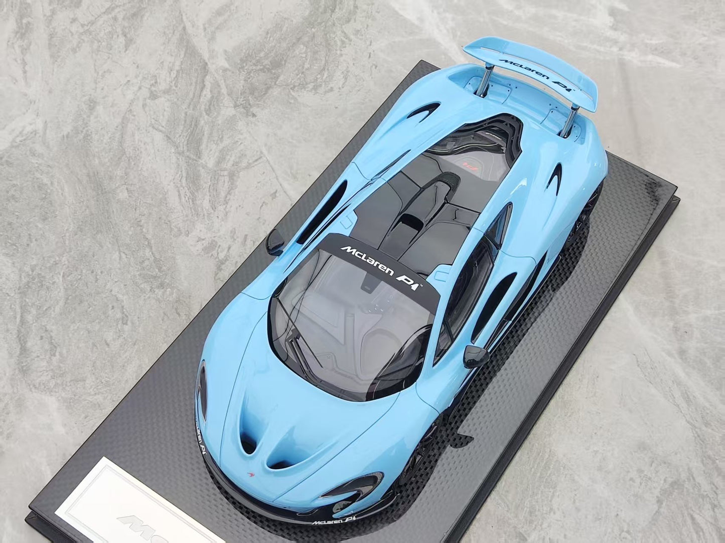 DINOMODEL 1/18 McLaren P1 Carbon Base GULE BLUE DMP006
