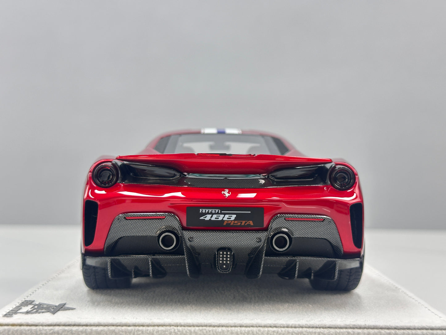 BBA Modelo 1/18 Ferrari 488 Pista Rojo BBA091