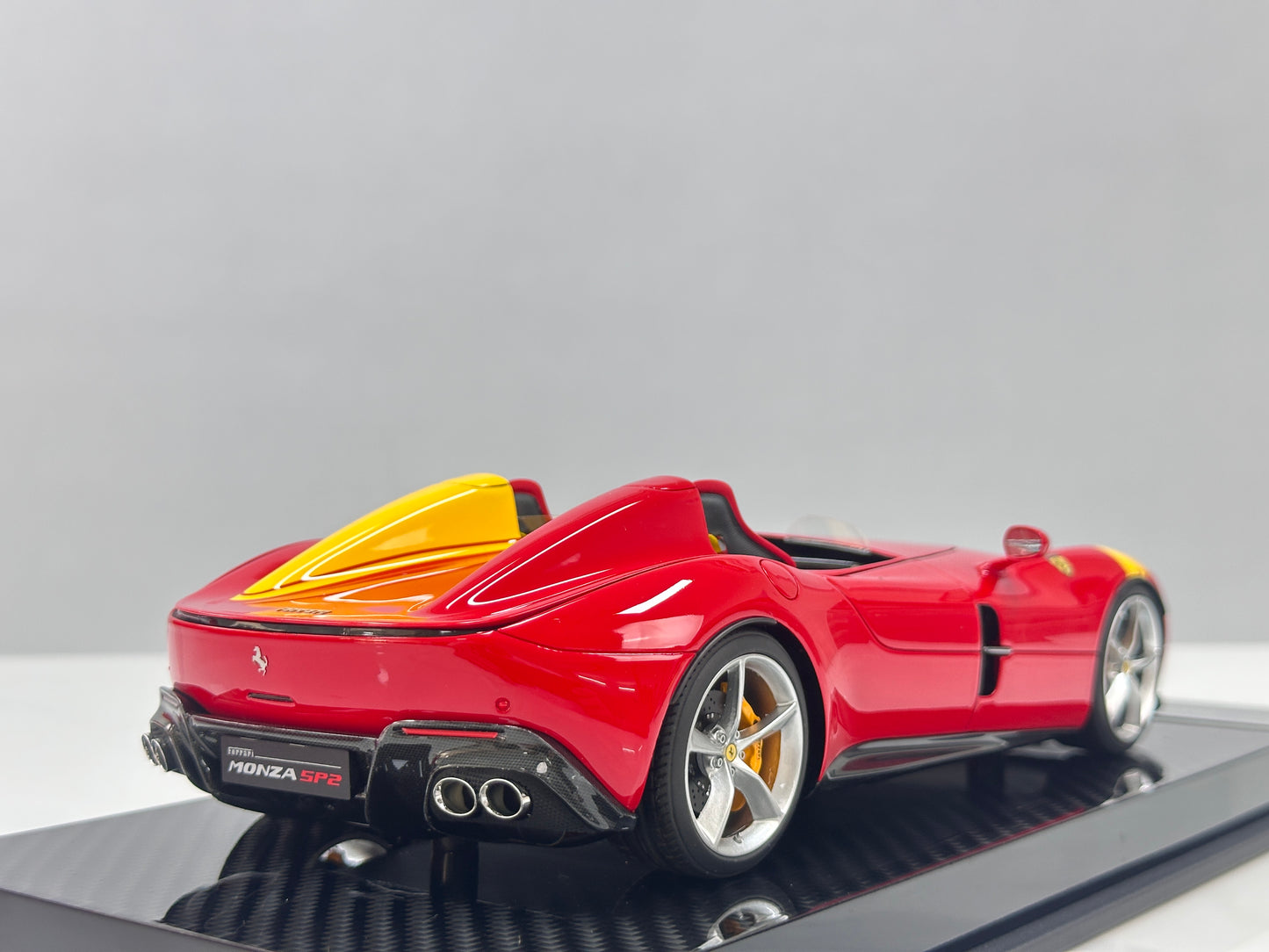 CE 1/18 Ferrari Monza SP2 – Prancing Horse Red (CE012)