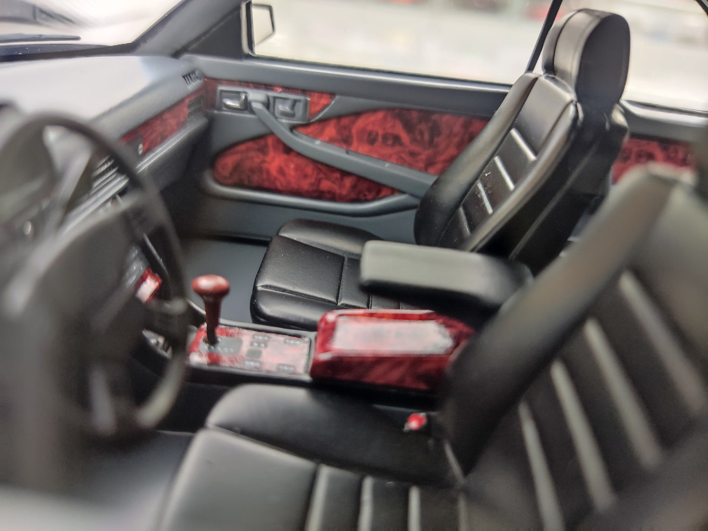 OTTO 1/18 Mercedes SPECIALS 560 Obsidian Black OT1134