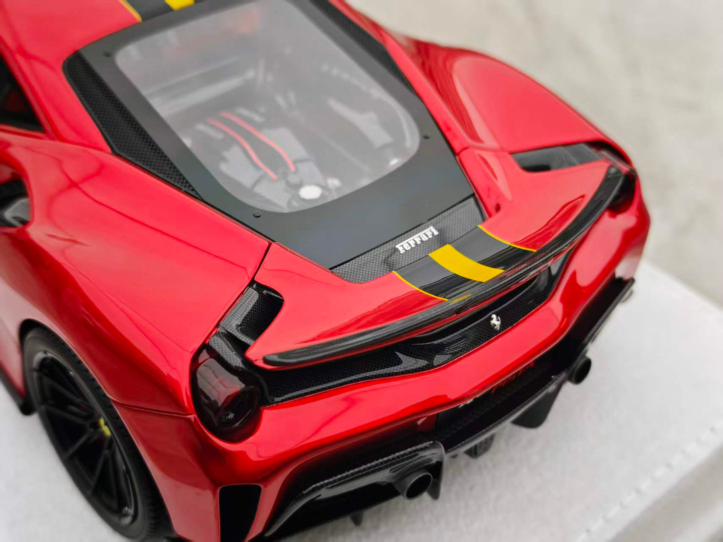 BBA MDOEL 1/18 Ferrari 488PISTA Metallic Red BBA056