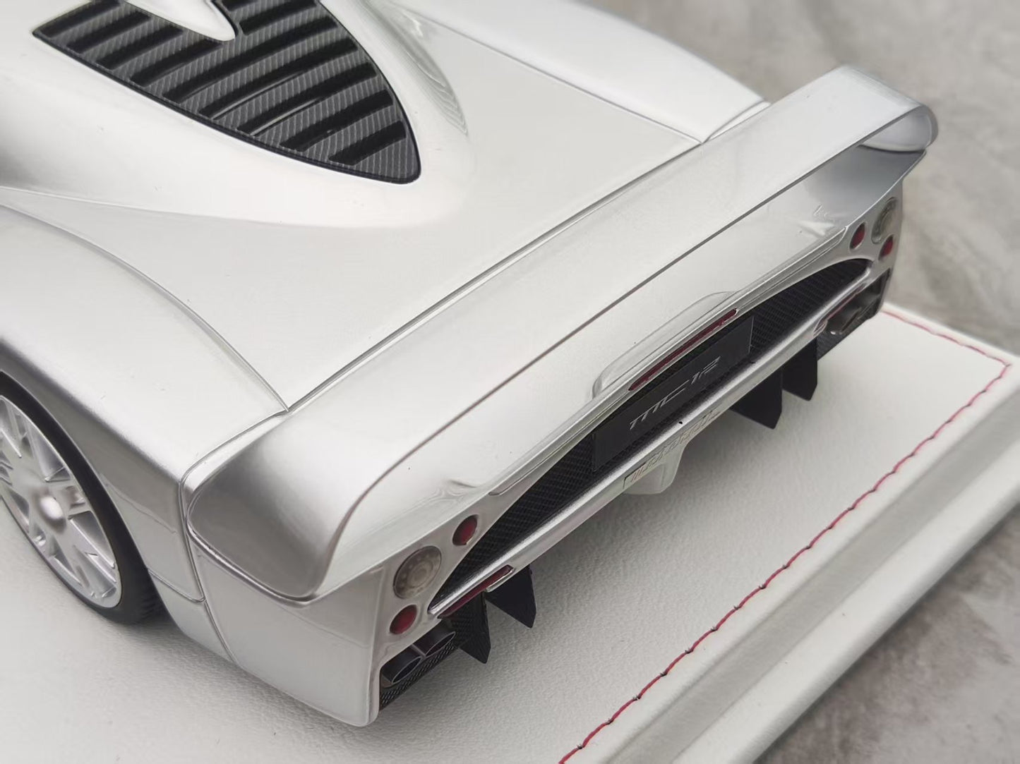 GL 1/18 Maserati MC12 Silver Car Model JS-GL021