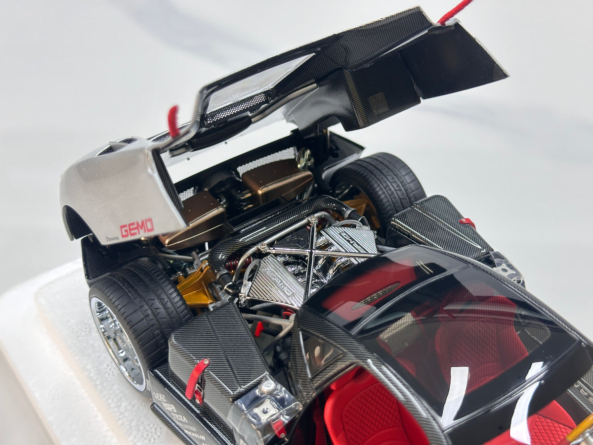 Almost Real 1/18 Pagani Zonda F (2005 Geneva Motor Show Debut Version) – Silver (850401001)