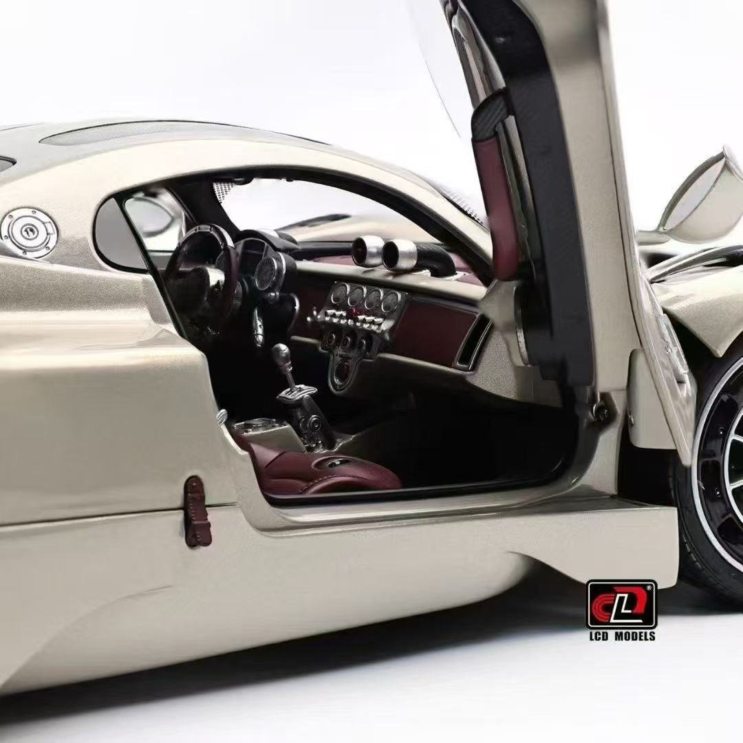 LCD 1/18 Pagani Utopia Alloy Fully Opening Car Model