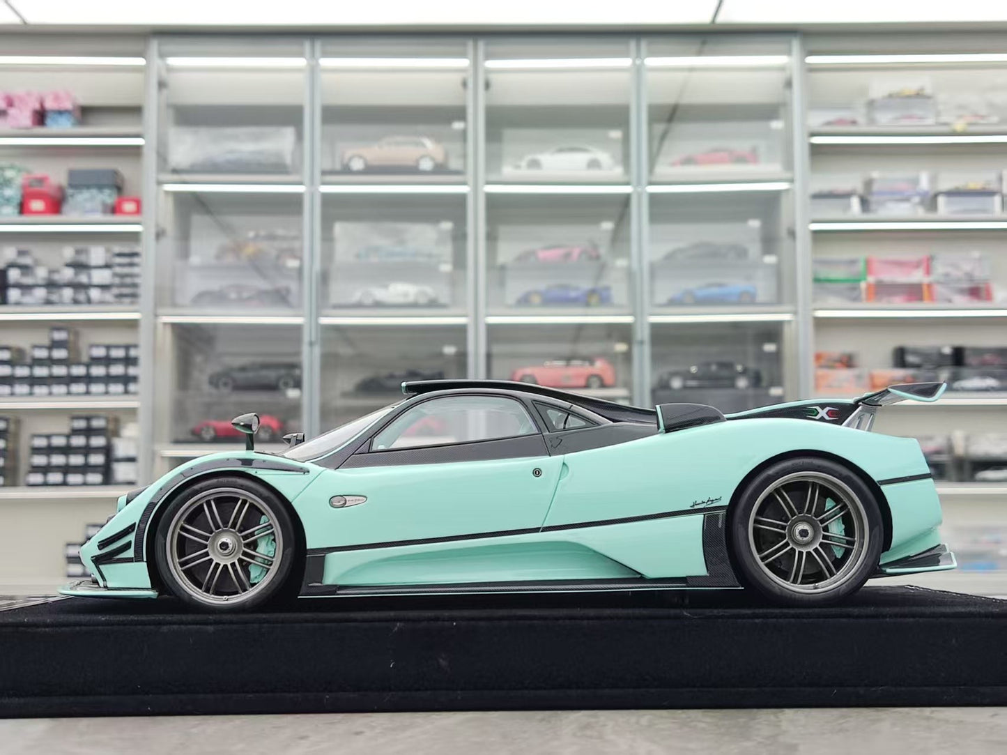 HH Model 1/18 Pagani Zonda Specials RSJX HH548