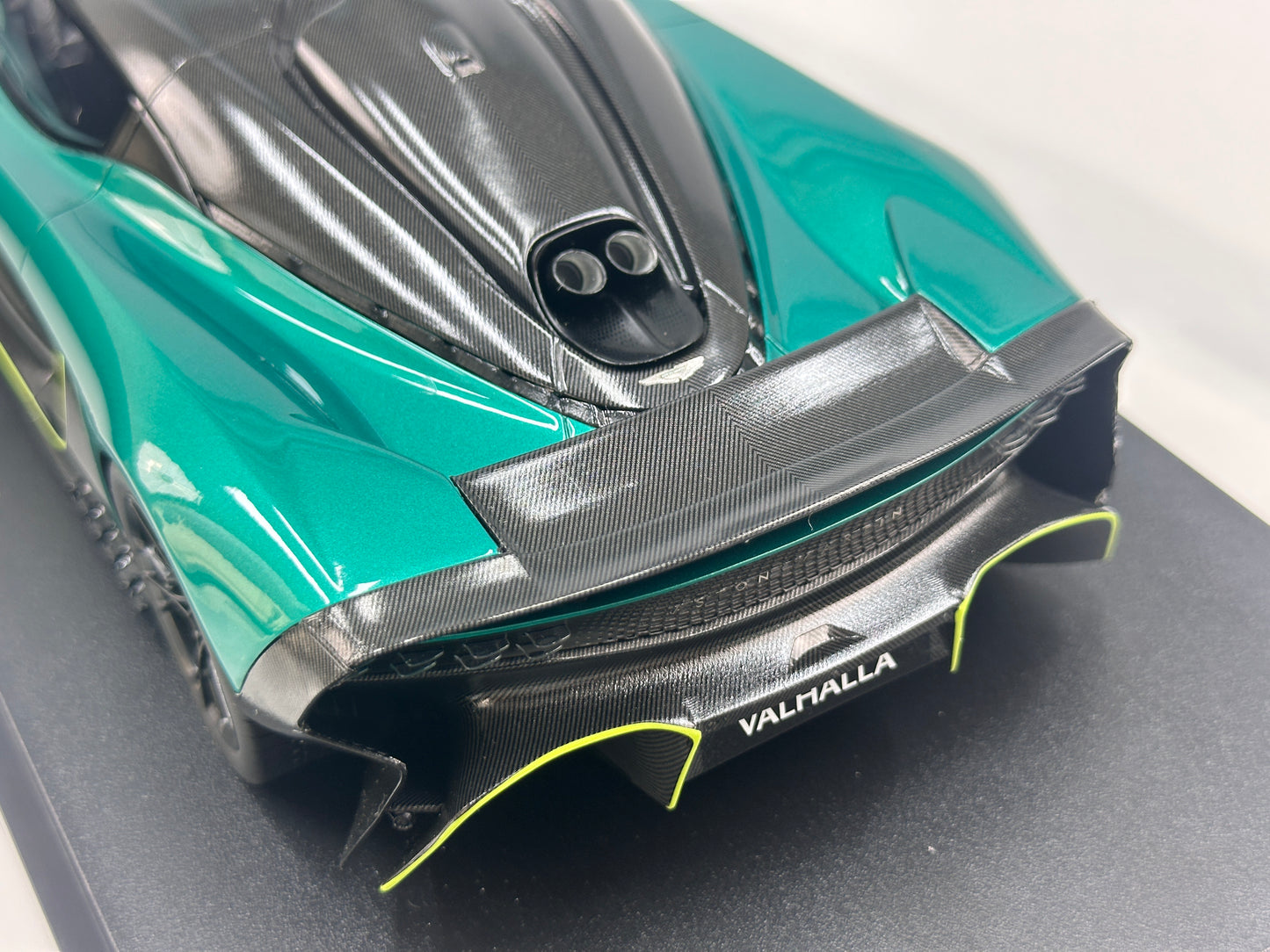 TopSpeed 1/18 Aston Martin Valhalla Podium Green TS0710