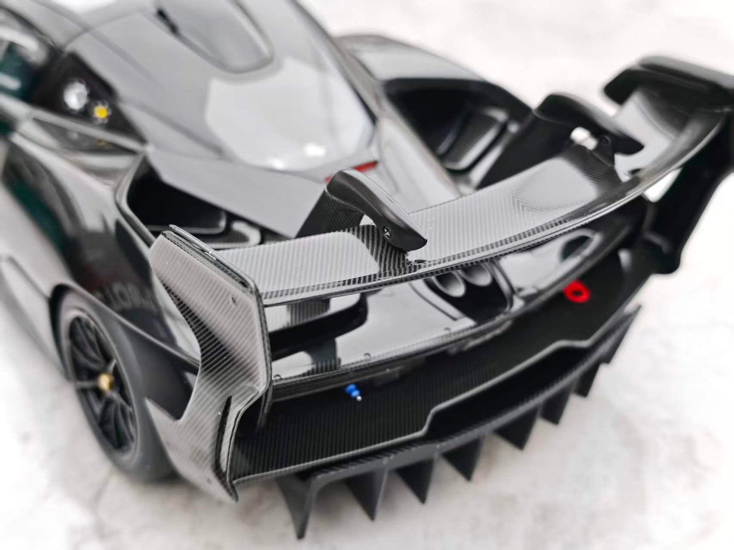 Autoart 1/18 McLaren Senna GTR Black 81954