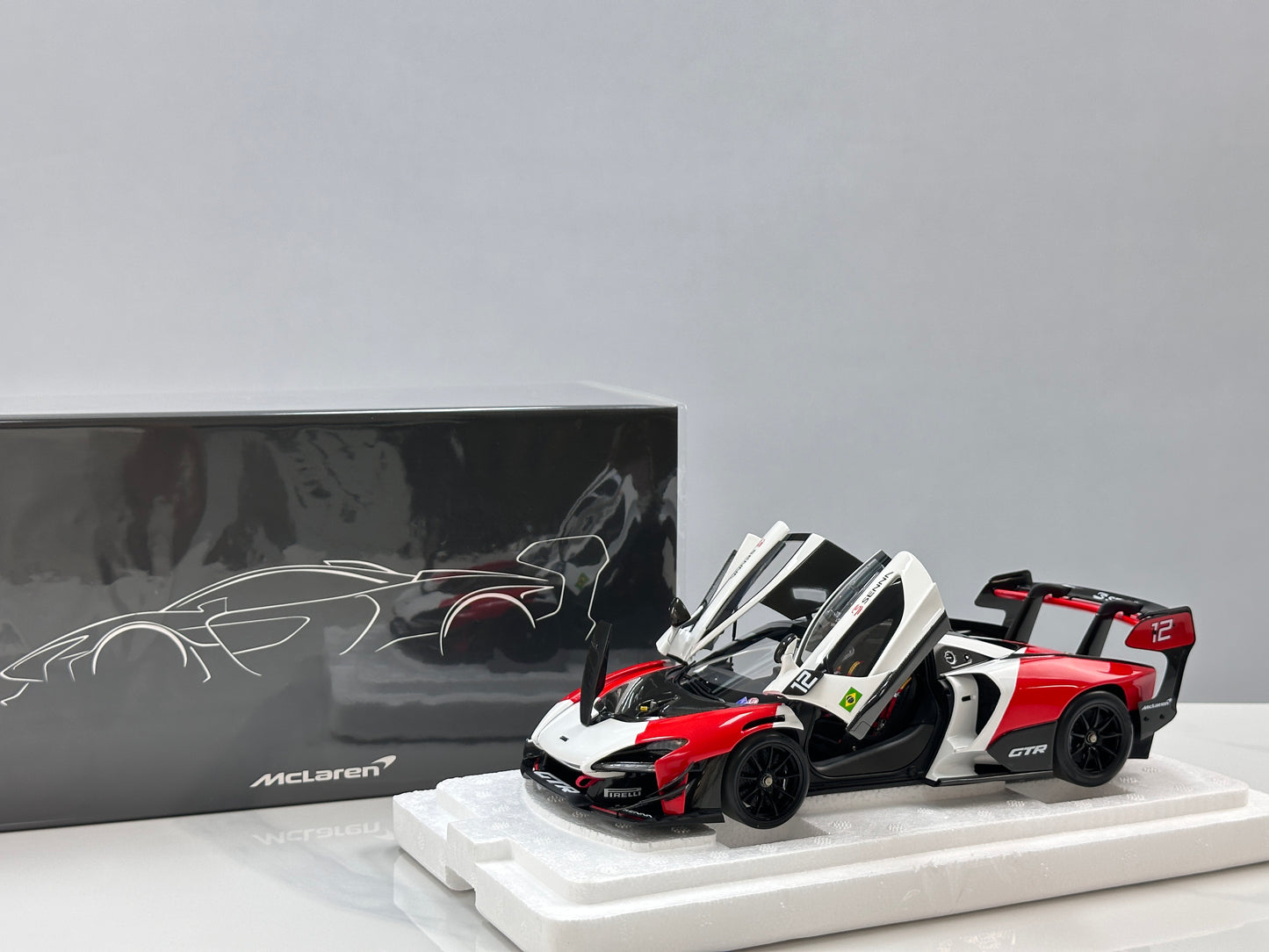 LCD 1/18 McLaren Senna GTR Red and White LCD18016-RW