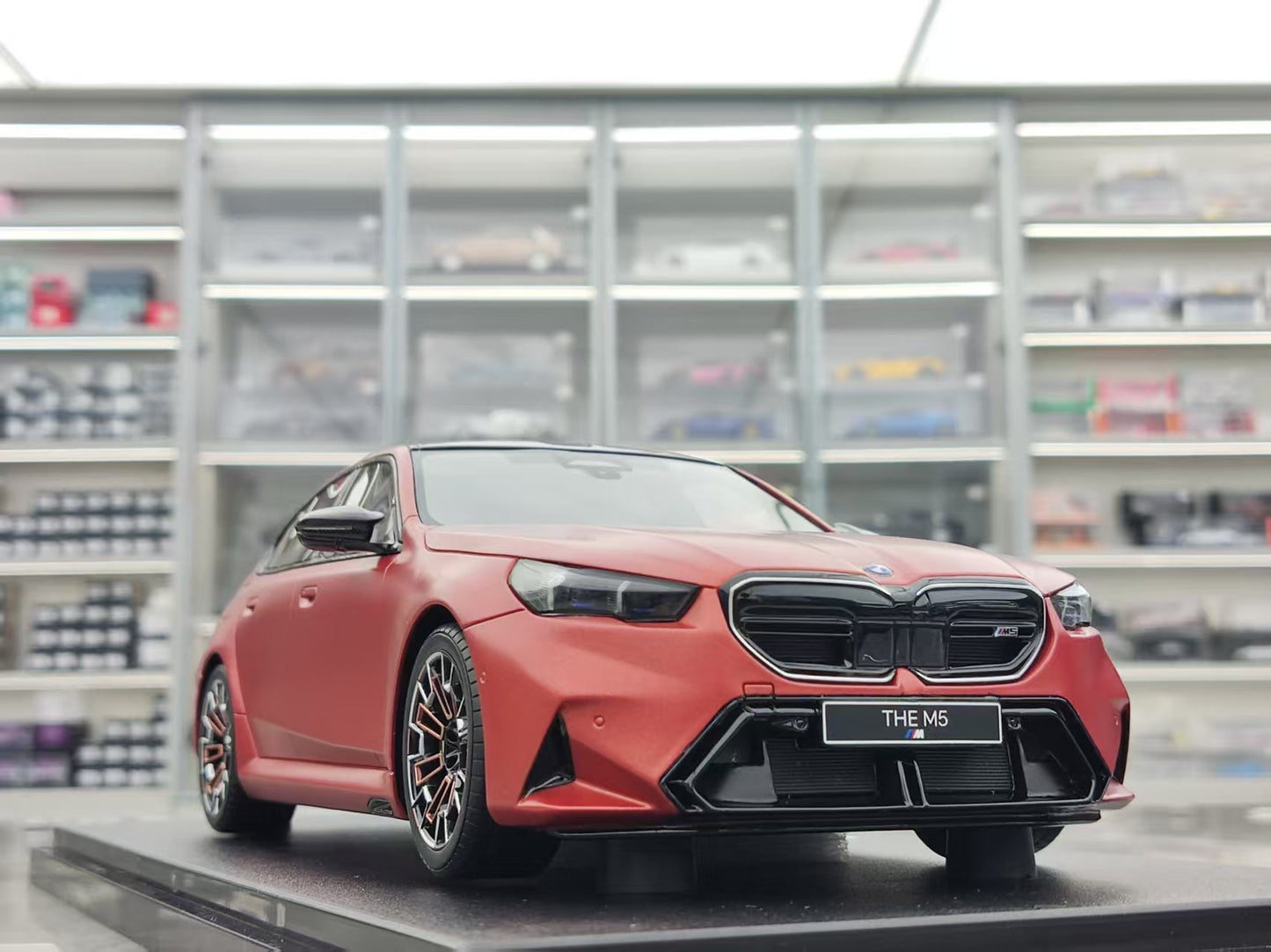 GT Spirit 1/18 BMW M5 Peable Beach Orange GT966