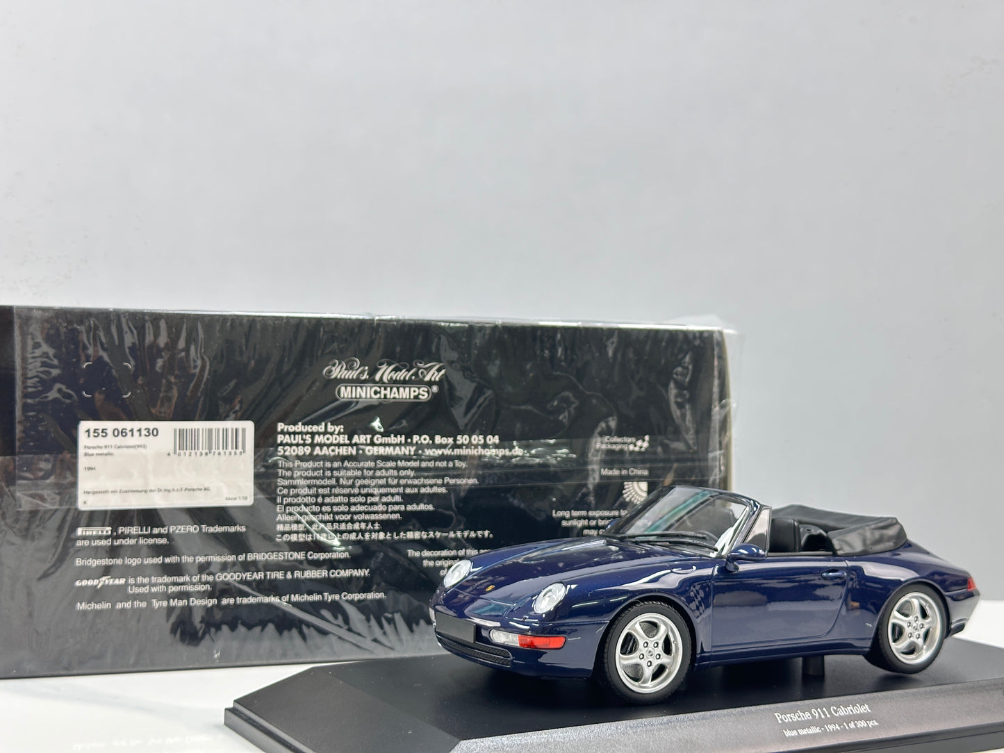 MINICHAMPS 1/18 Porsche 911 (993) Cabriolet Metallic Blue (155061130)