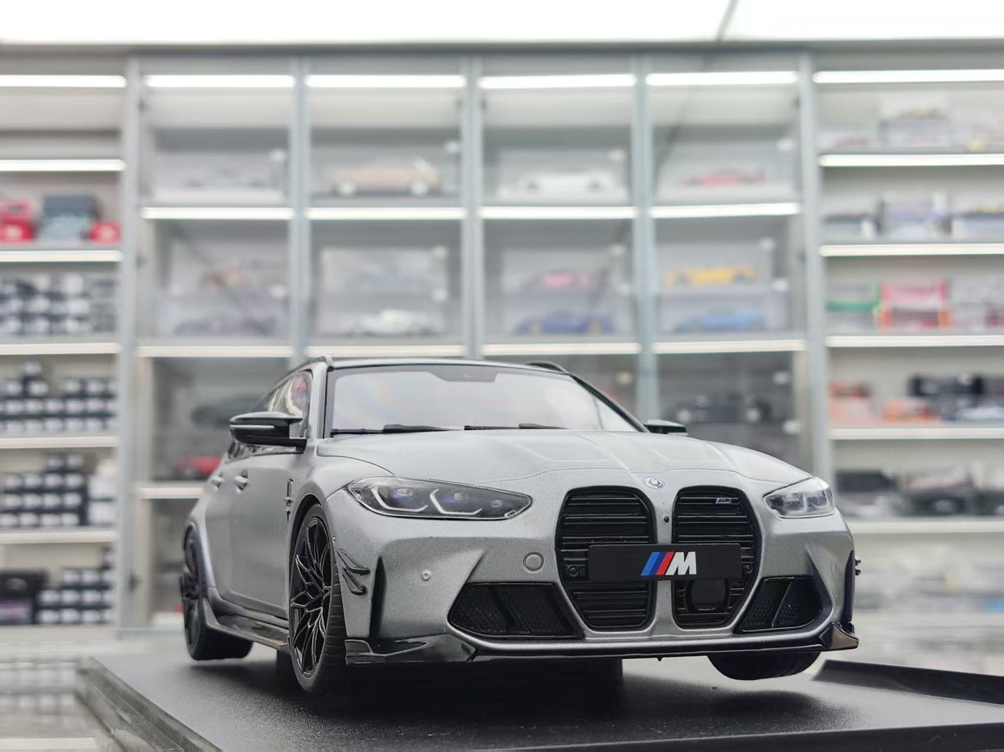 solido 1/18 BMW M3 (G81) Touring 2024 Grey S1813702