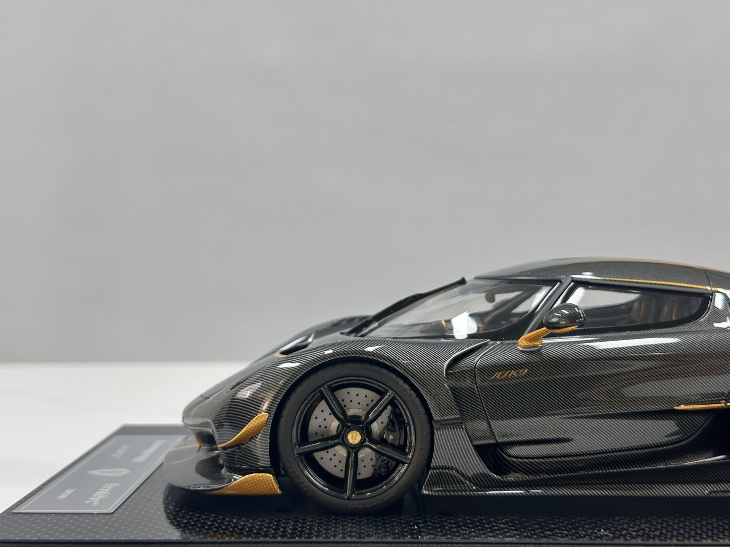 FRONTIART 1/18 Koenigsegg Jesko Carbon Gold FA197