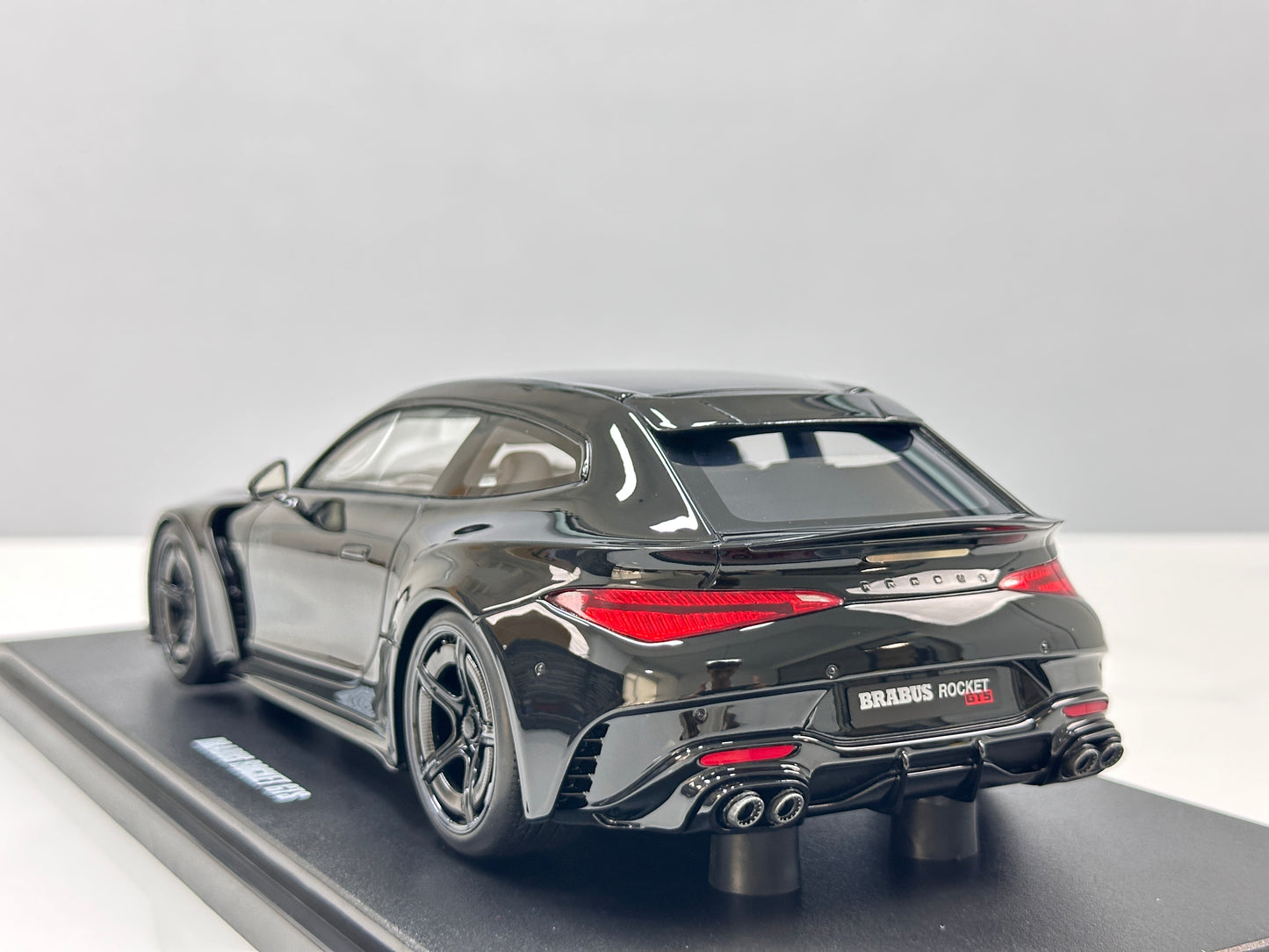 GT Spirit 1/18 Brabus Rockt GTS Black GT544