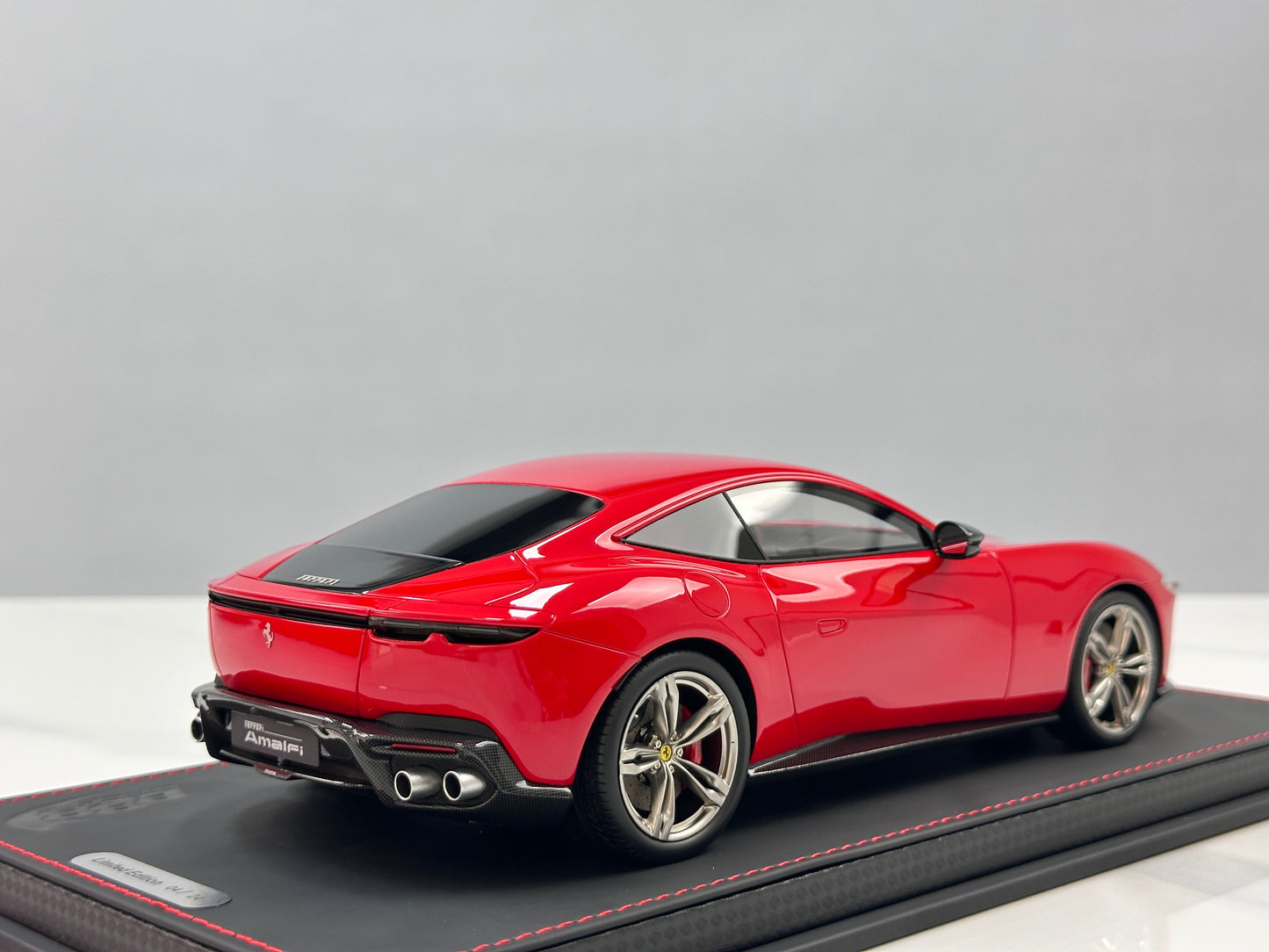 BBR 1/18 Ferrari Amalfi Standard Red P18272A2