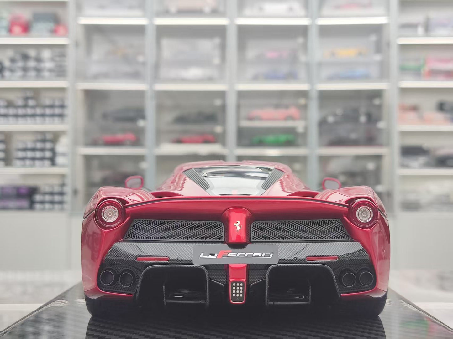 GAVIN 1/18 Ferrari LaFerrari Metallic Red GA003