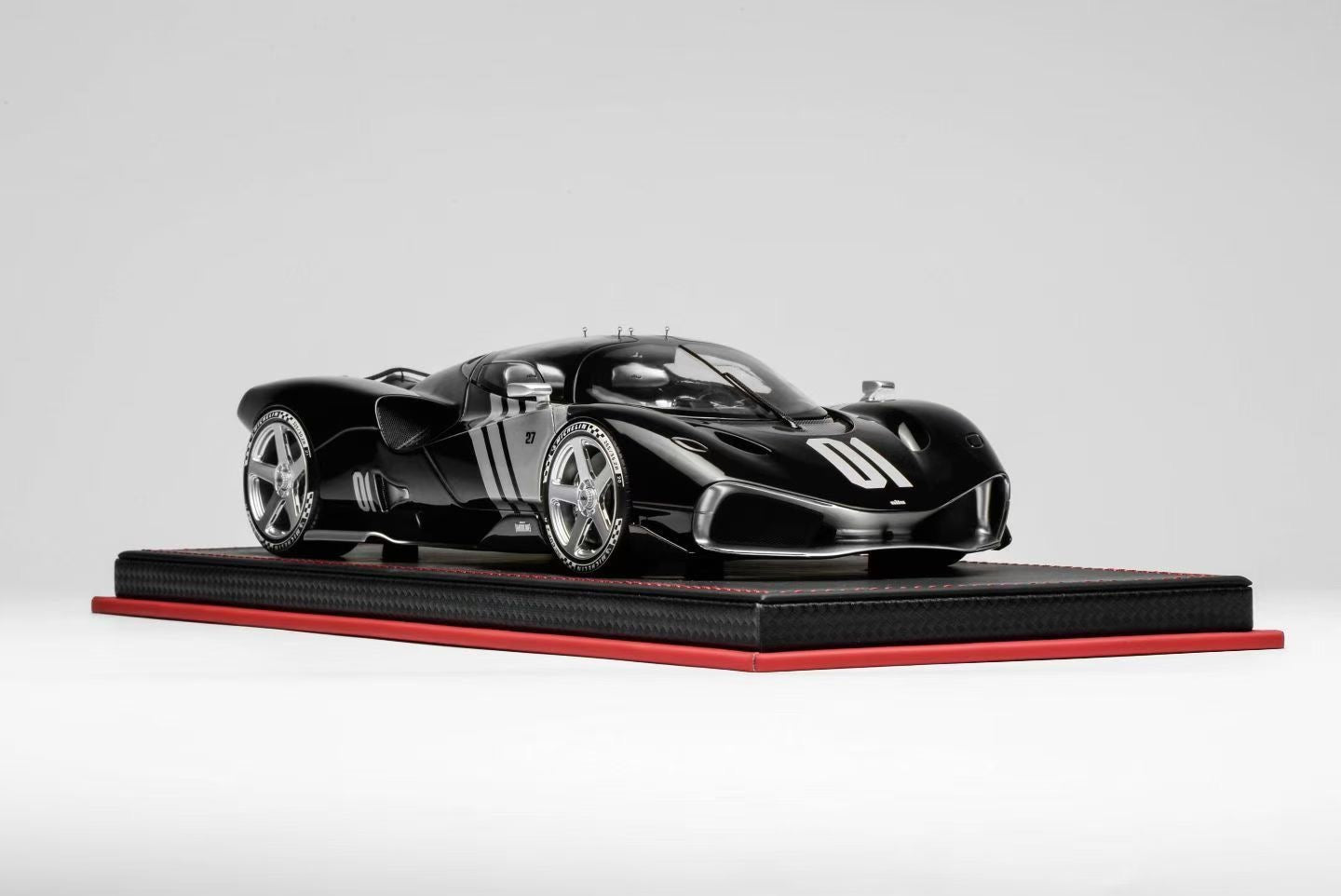 MOTORHELIX 1/18 scale Nilu 27 first supercar resin model