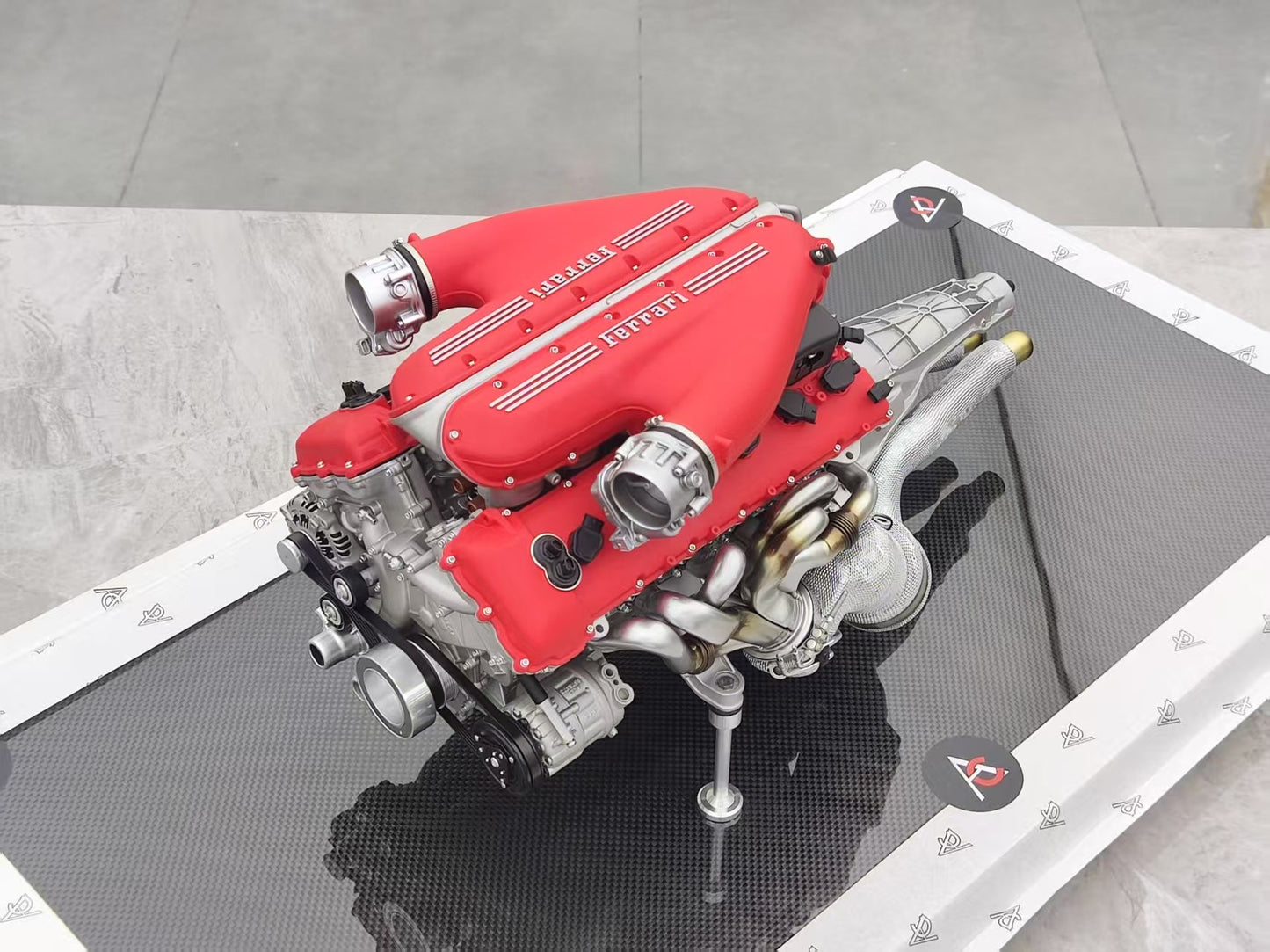 Amalgam 1/4 Ferrari 12CILINDRI V12 F140HD Engine and Gearbox M6325-SC1-16