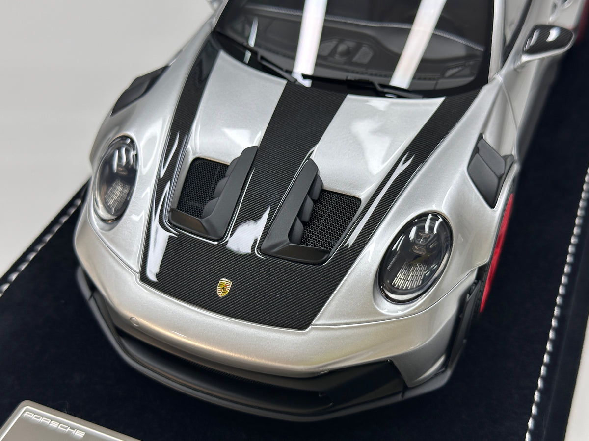 HH Model 1/18 Porsche 992 GT3 RS Silver with Red Wheels HH728