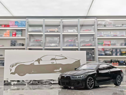 MINICHAMPS 1/18 BMW M4 Black 110020141