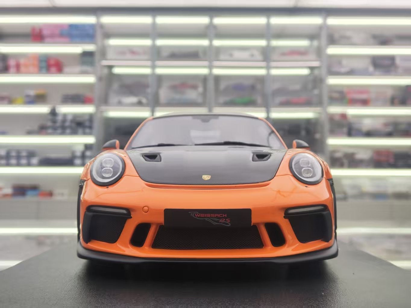 GT SPIRIT 1/18 Porsche 911 GT3 RS Car Model CLDC044