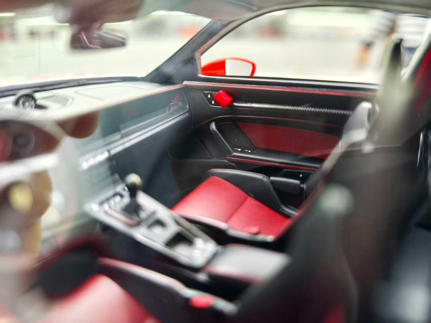 FuelMe 1/18 Porsche 992 GT3RS SASTRO FM18010LM-21