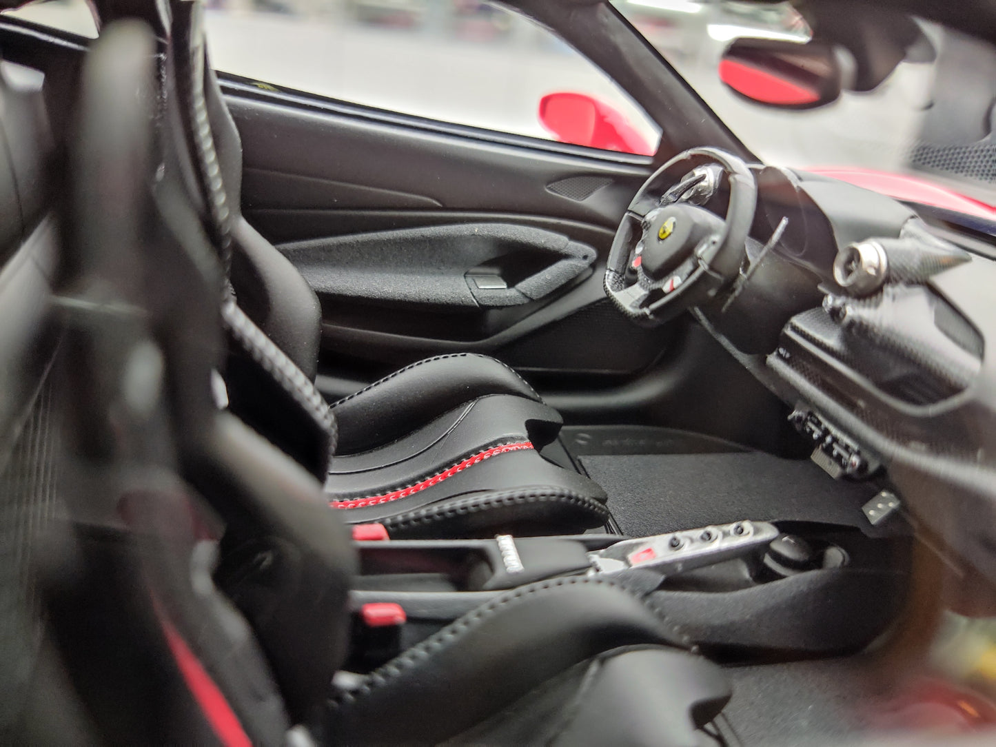 BBR 1/18 Ferrari F8 Norma Ruĝa Limigita Eldono Simulada Modelaŭto P18171A1-25