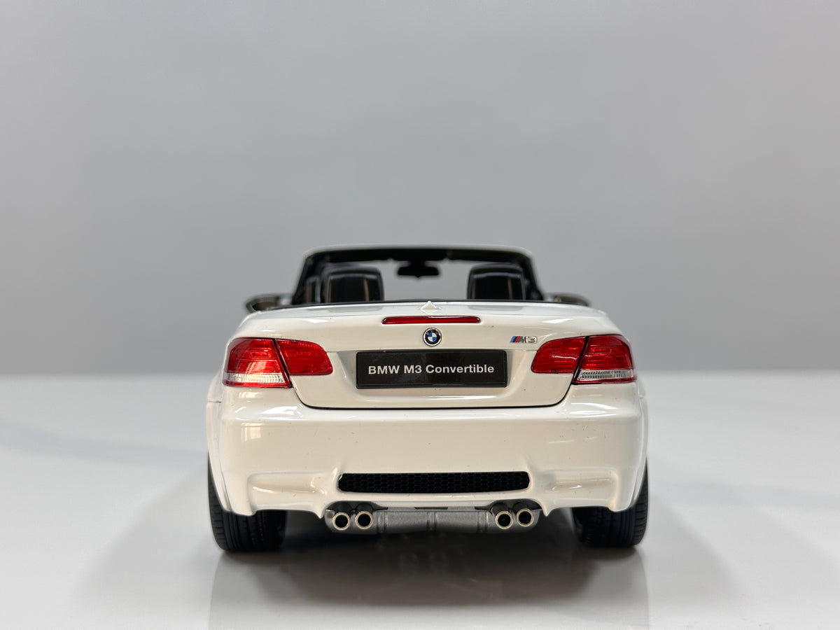 KYOSHO 1/18 BMW M3 Convertible (E93M) – White (08738AW)
