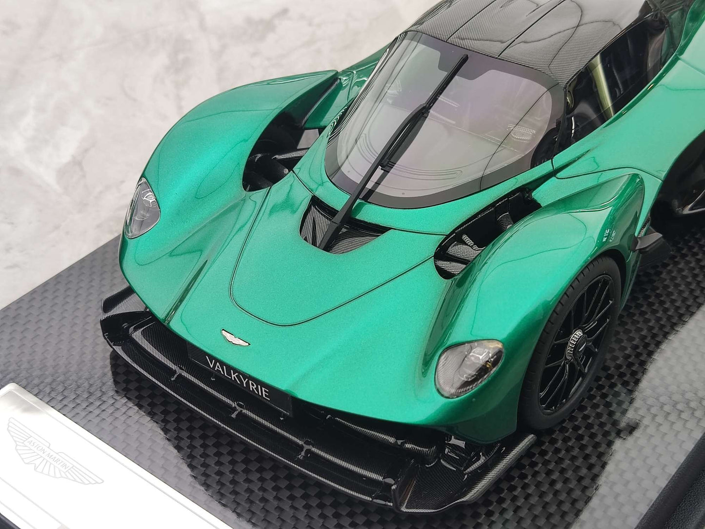 FRONTIART 1/18 Aston Martin Valkyire British Green FA146