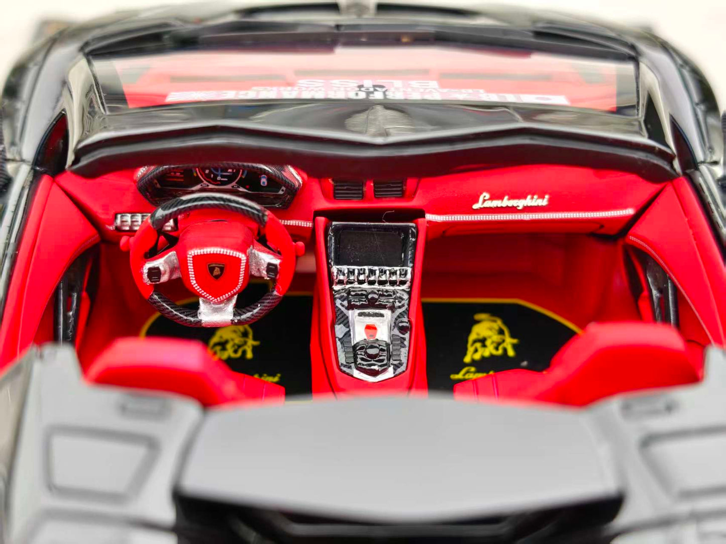 ARES MODEL 1/18 Lamborghini Aventad 2.0 ROADSTER Black/Red ARES013