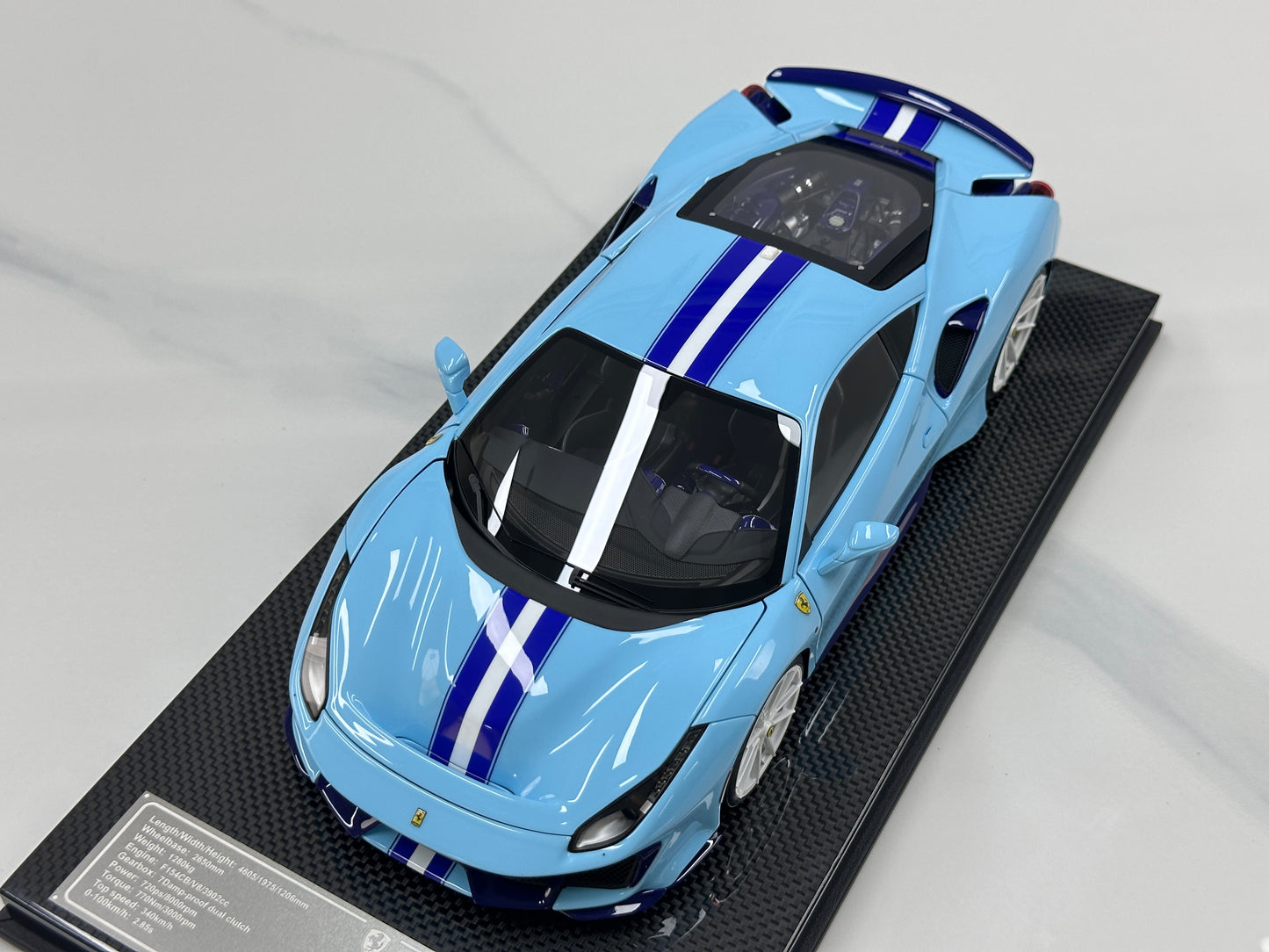 DM Pro 1/18 Ferrari 488pista Resin Fully Opening Baby Blue Simulation Model Car DGP001B