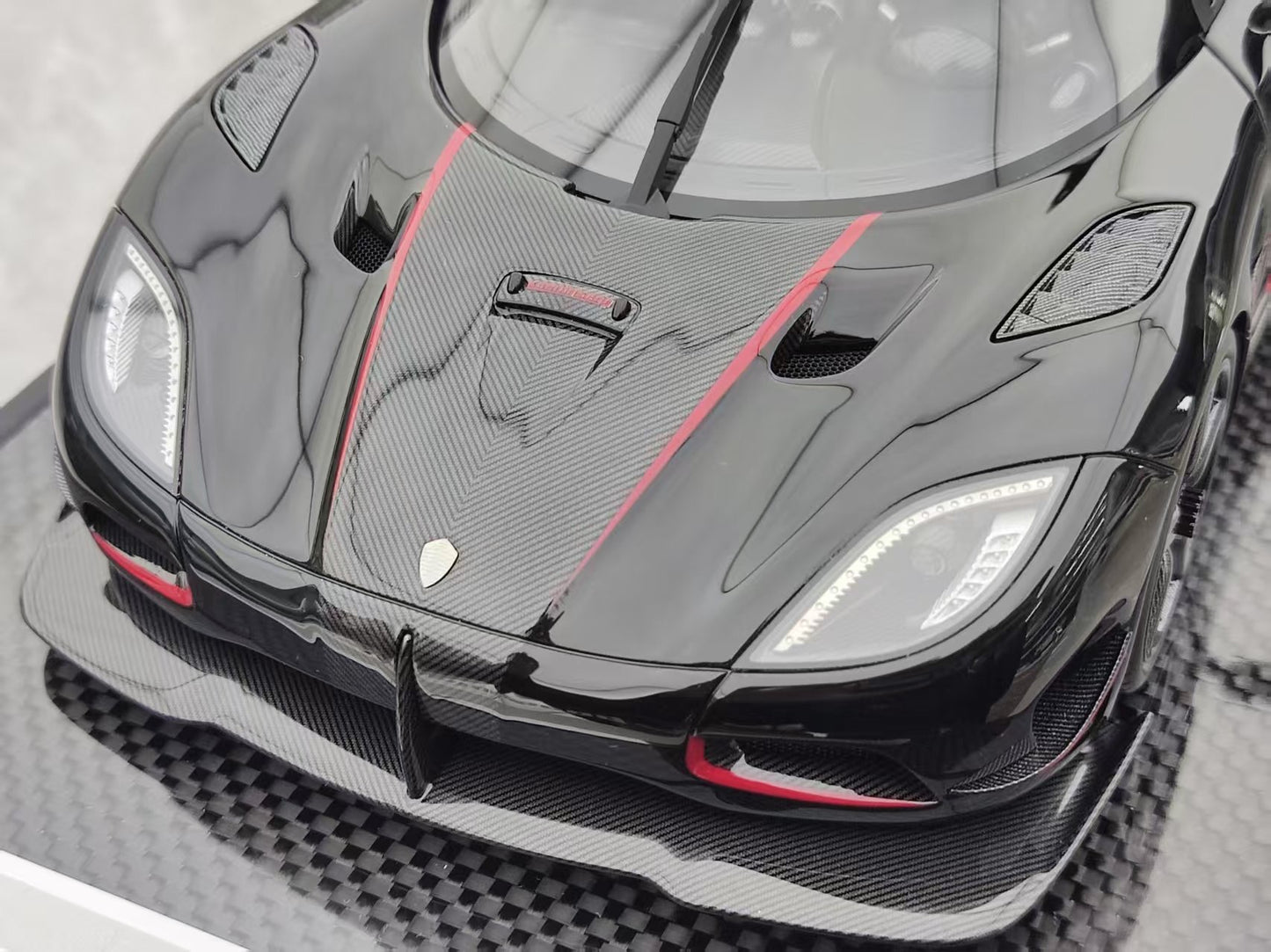 VMB 1/18 Koenigsegg Agera RSR Metallic Black VMB056