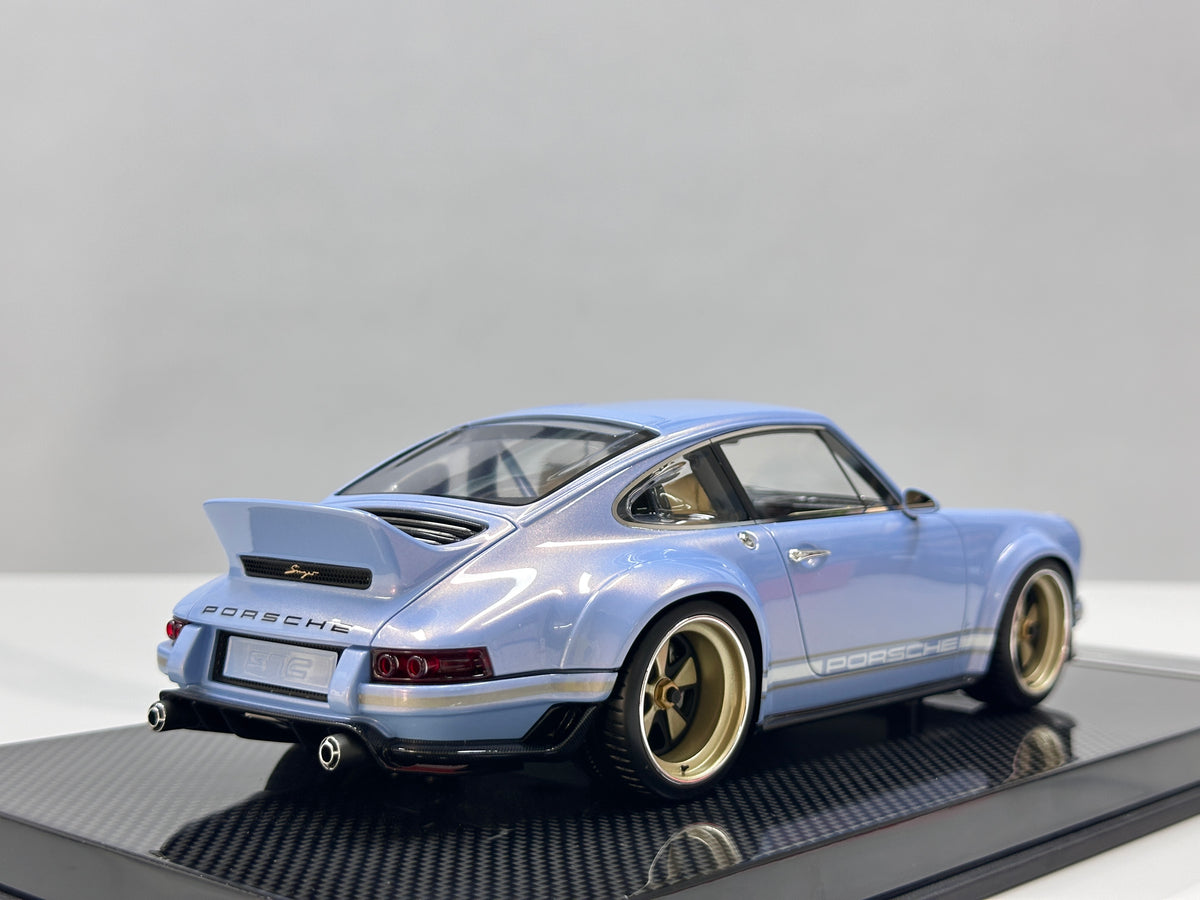 DinoModel 1/18 Porsche Singer DLS Ice Blue DC001