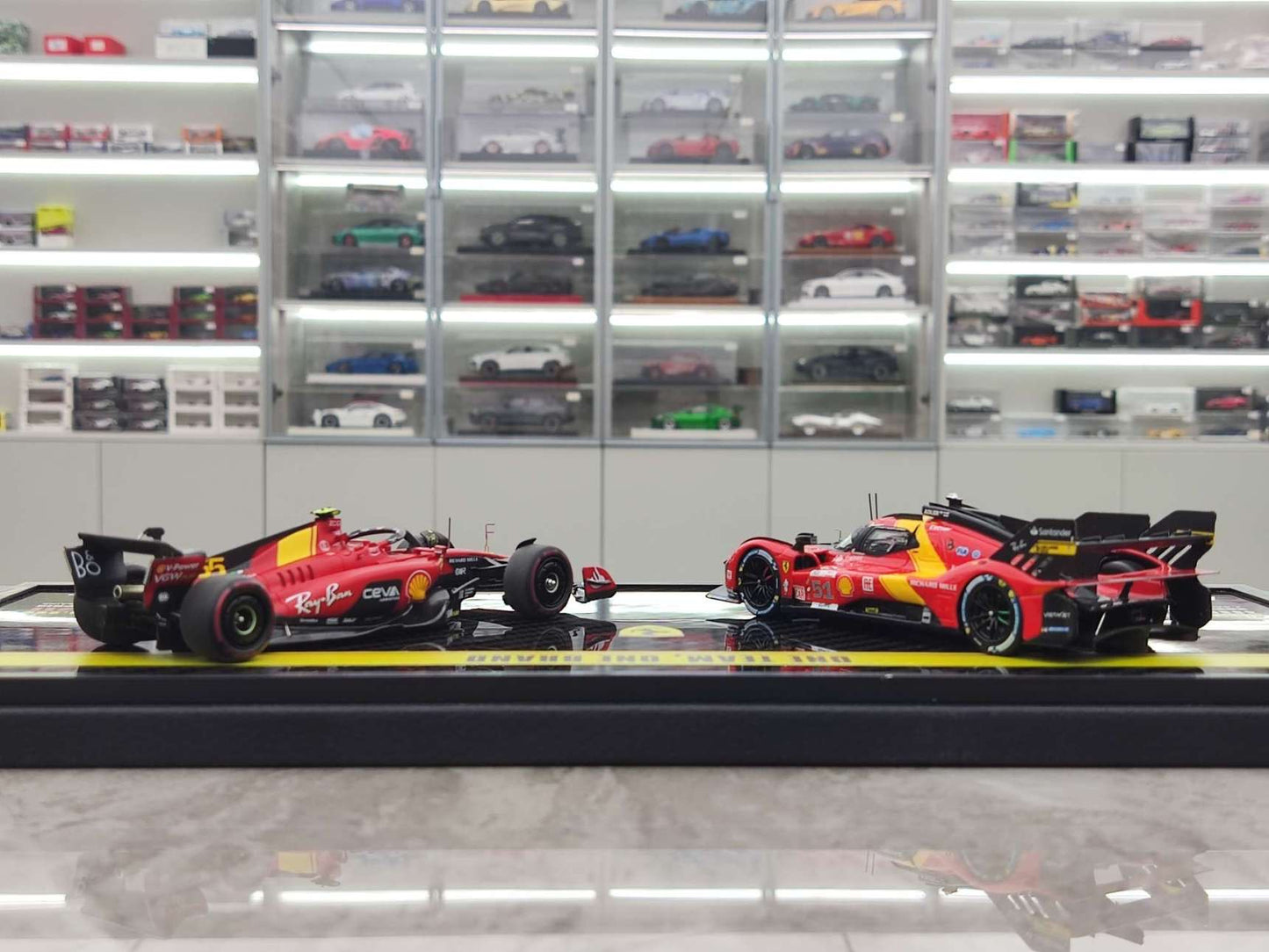 BBR 1/18 Ferrari 499P #51 Le Mans Winner & SF23 #55 Monza GP Pole Position – Red (EMP85EXCH)