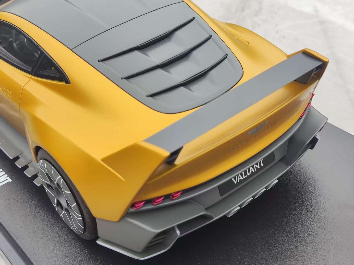 GT Spirit 1/18 Aston Martin Valiant Auric Metallic Gold GT546