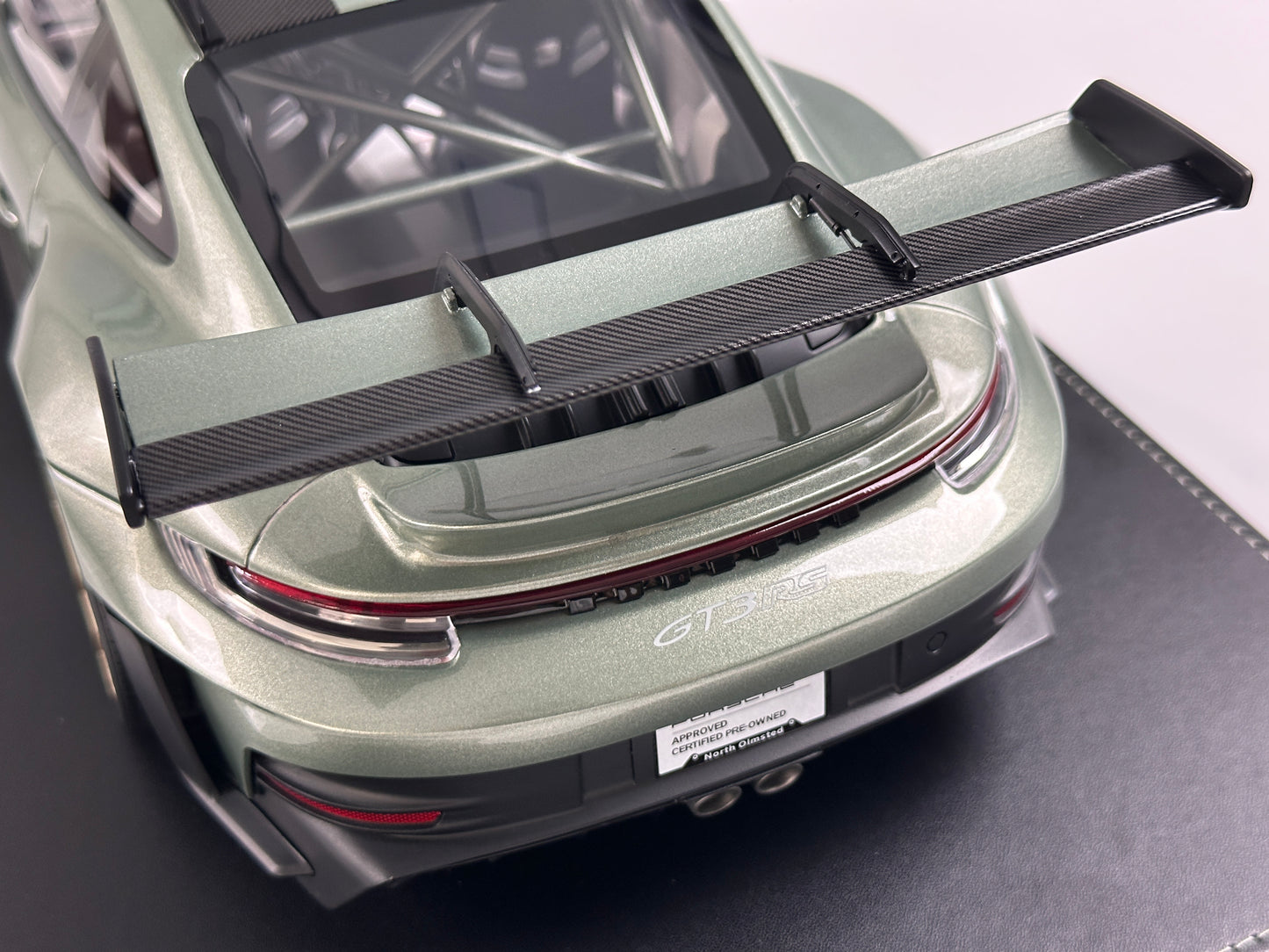 IVY 1/12 Porsche 992 GT3 RS City Bamboo Green and White Ribbon IVY244