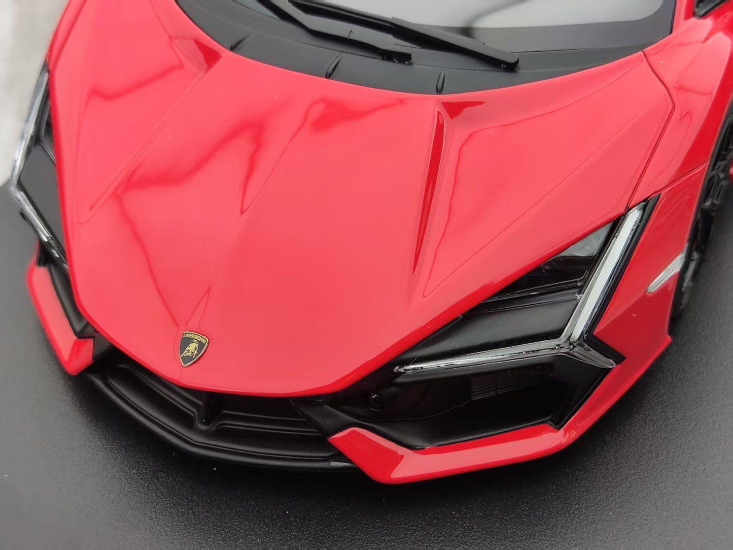 Topspeed 1/18 Lamborghini Revuelto Arancio Dac Lucido Red TS0618