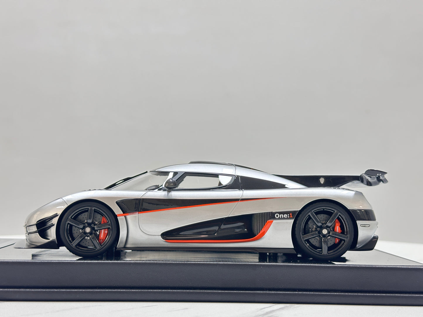 VMB 1/18 Koenigsegg ONE 1 Silver VMB058
