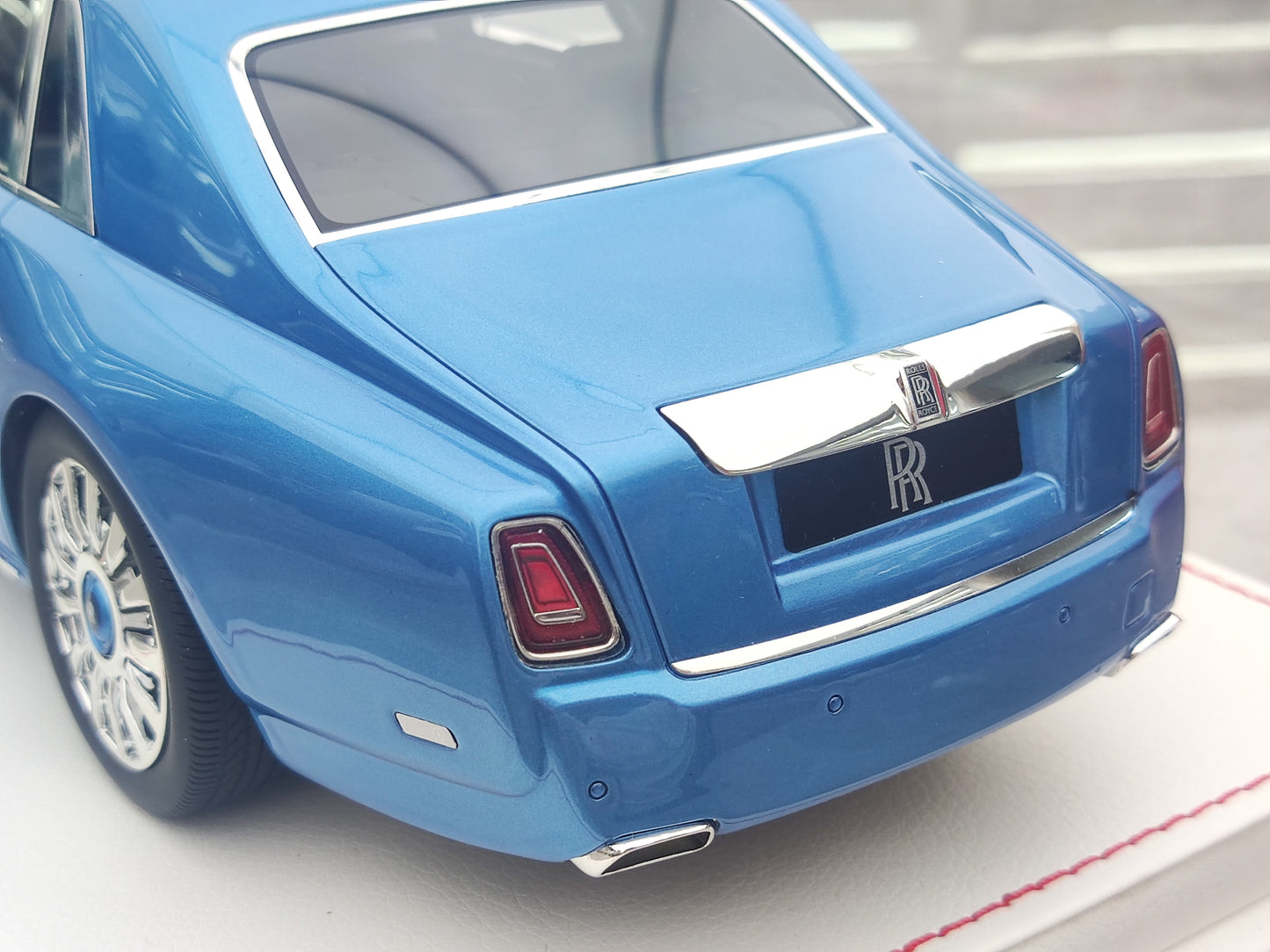 SC 1/18 Rolls-Royce Phantom VIII Blue Resin Car Model JS-SC001