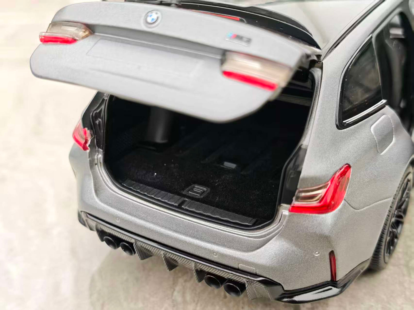 MINICHAMPS 1/18 BMW M3 Touring Matte Silver 113024022