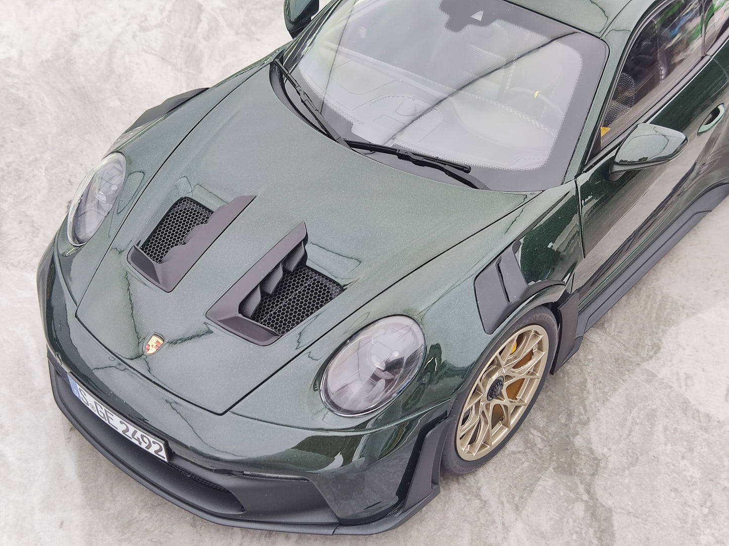 NOREV 1/12 Porsche 911 GT3RS Metallic Green Closed Model 127532