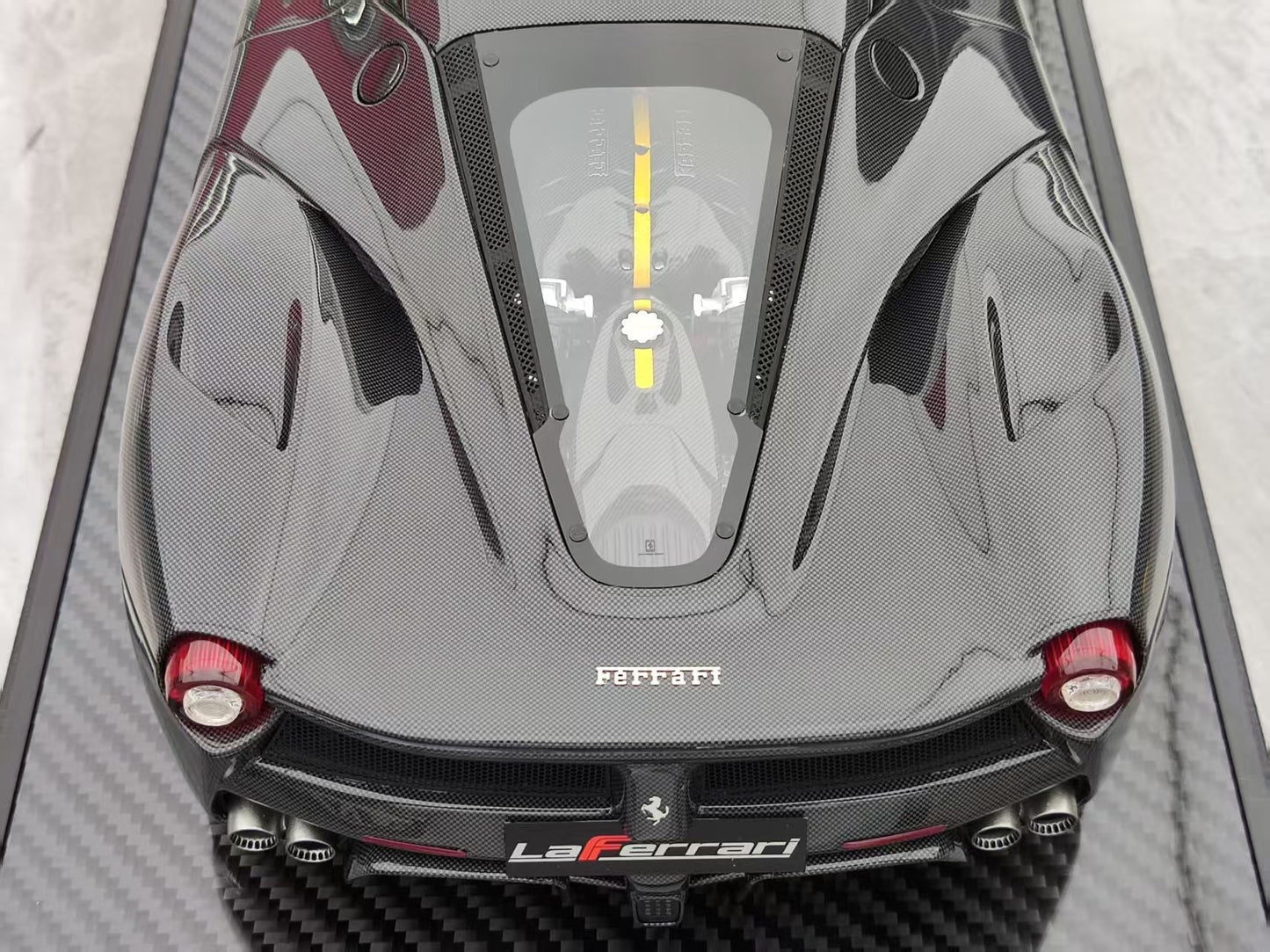 BBR 1/12 Ferrari LaFerrari Gloss Black Carbon Fiber BBR1222FC-25