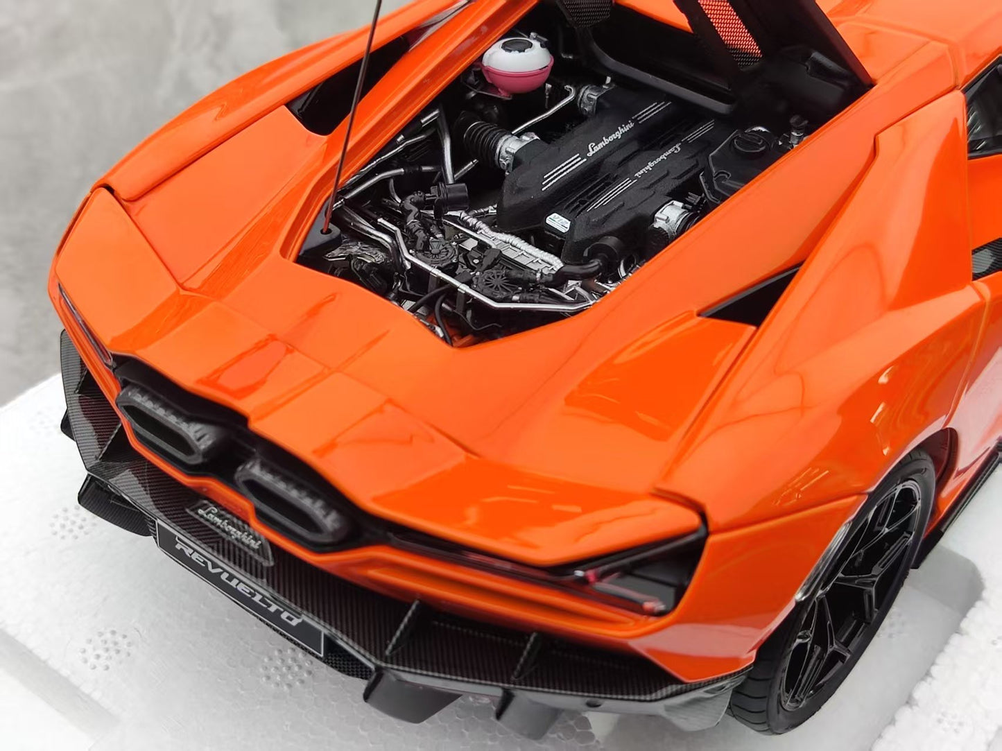 LCD 1/18 Lamborghini Revuelto Alloy Full Opening Orange LCD18026-OR
