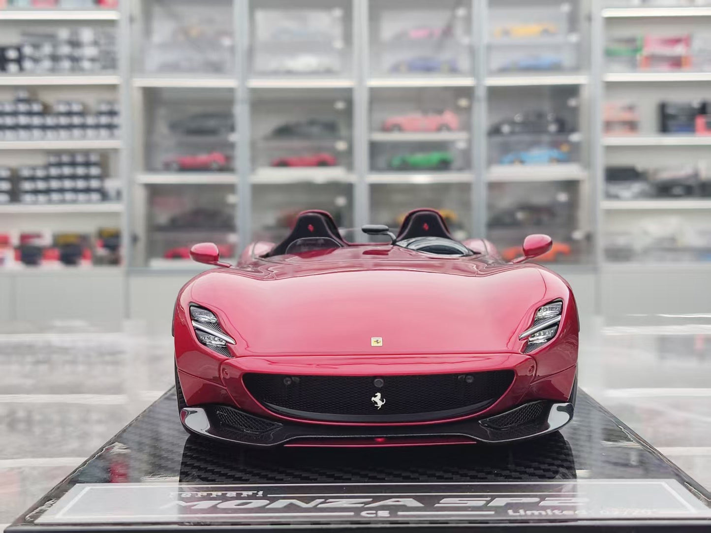 CE 1/18 Ferrari Monza SP2 Volcano Red CE008